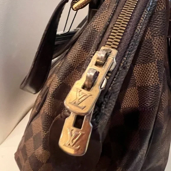 Louis Vuitton Verona MM Shoulder Bag - Picture 14 of 15